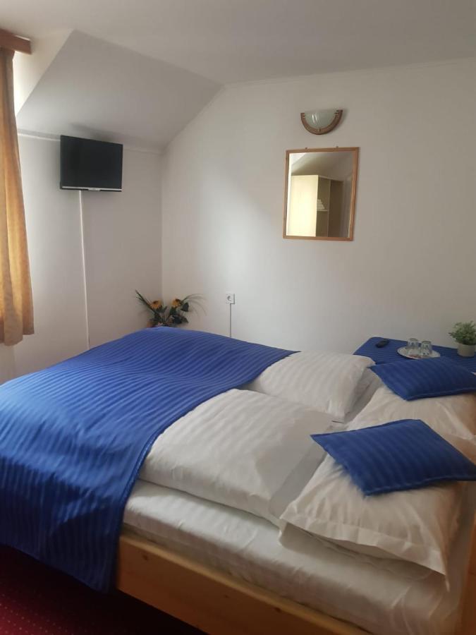 Pensiunea Casa Munteanu Râșnov Extérieur photo